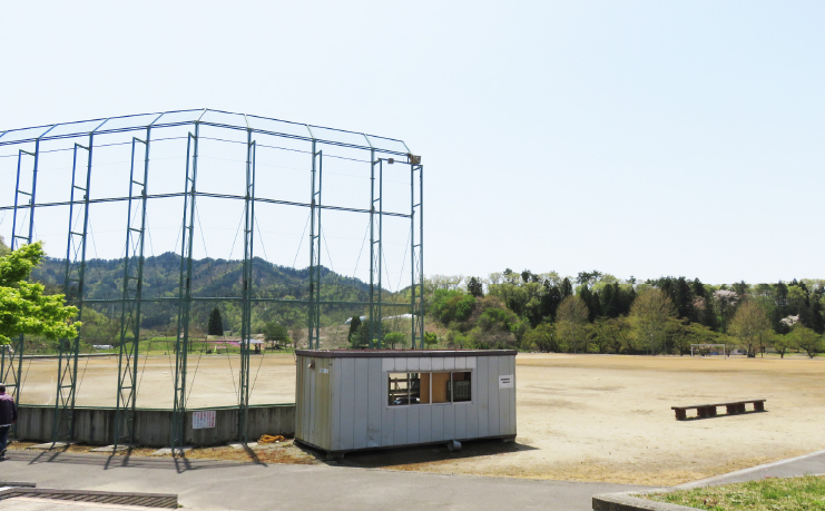 ⑨高畠町中央公園（グランド・テニスコート・遊具）・・・・・・450ｍ