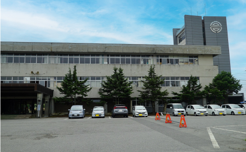 高畠町役場(体育館・公民館・図書館)・・・・・・・・1.3km